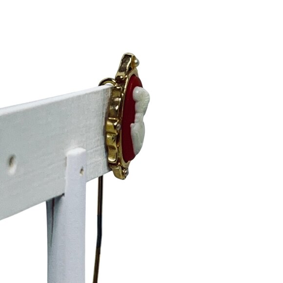 Vintage Avon Gold Tone Cameo & Faux Pearl Stick Pin (2158-1-2) - Picture 3 of 6